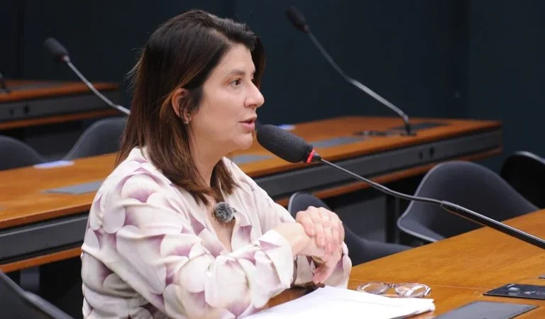 SUS Gratuito: Sensores de Glicose para Diabéticos Aprovados na Câmara, Revolução no Controle do Diabetes