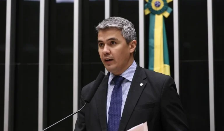 Atenção a Crianças e Jovens com Deficiência ou Doença Ganha Novo Impulso com Projeto Aprovado na Câmara